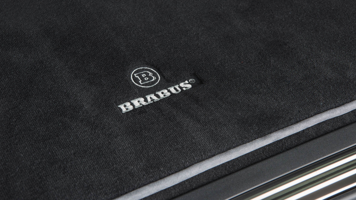 C 63 W 205 - VELOUR TRUNK MAT