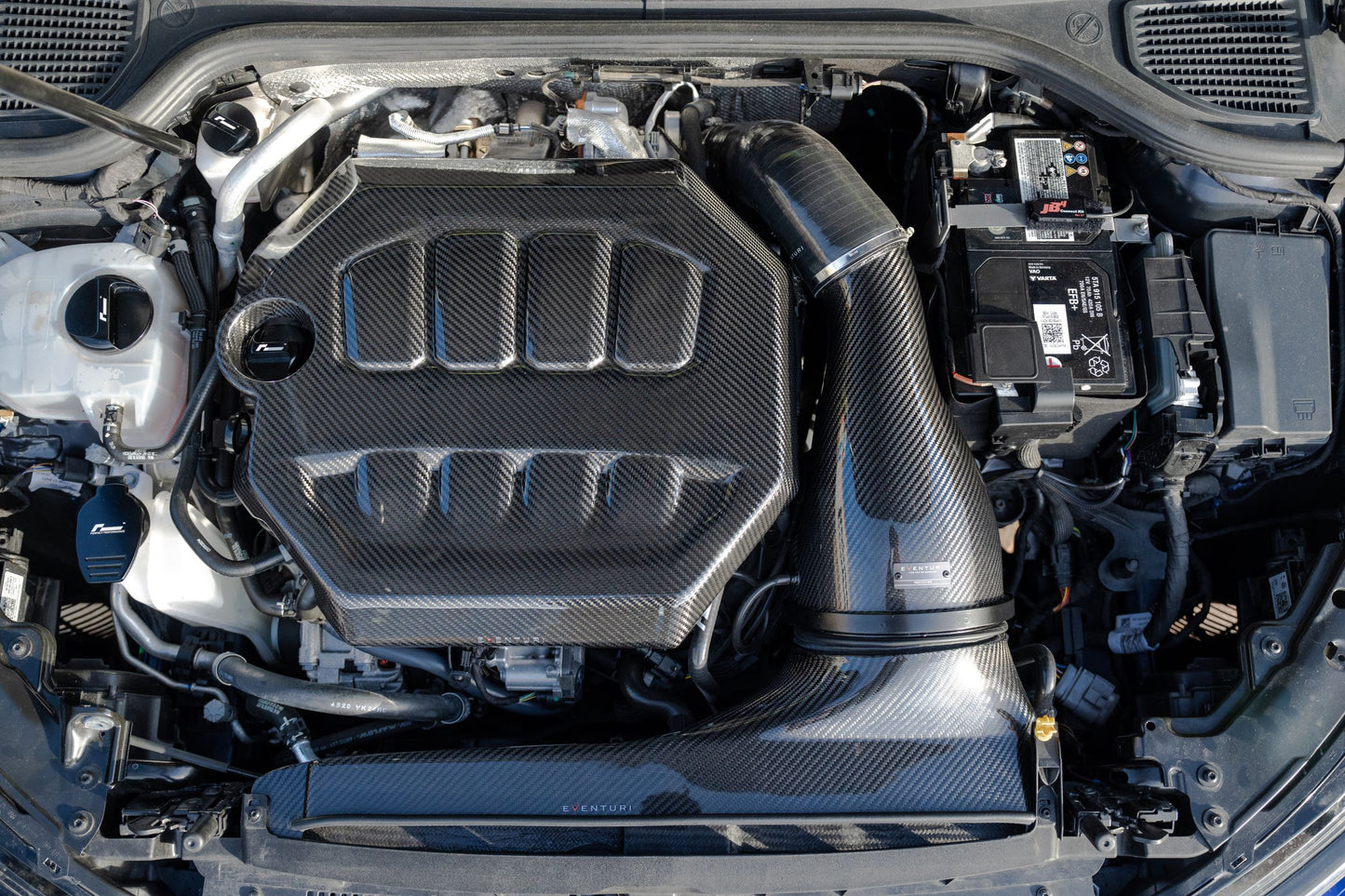 Motordæksel til VW Golf MK8