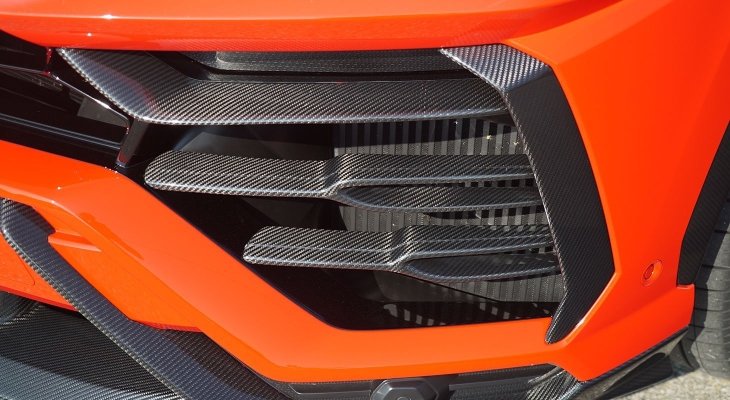 URUS - COVER FRONT BUMPER (4-PART)