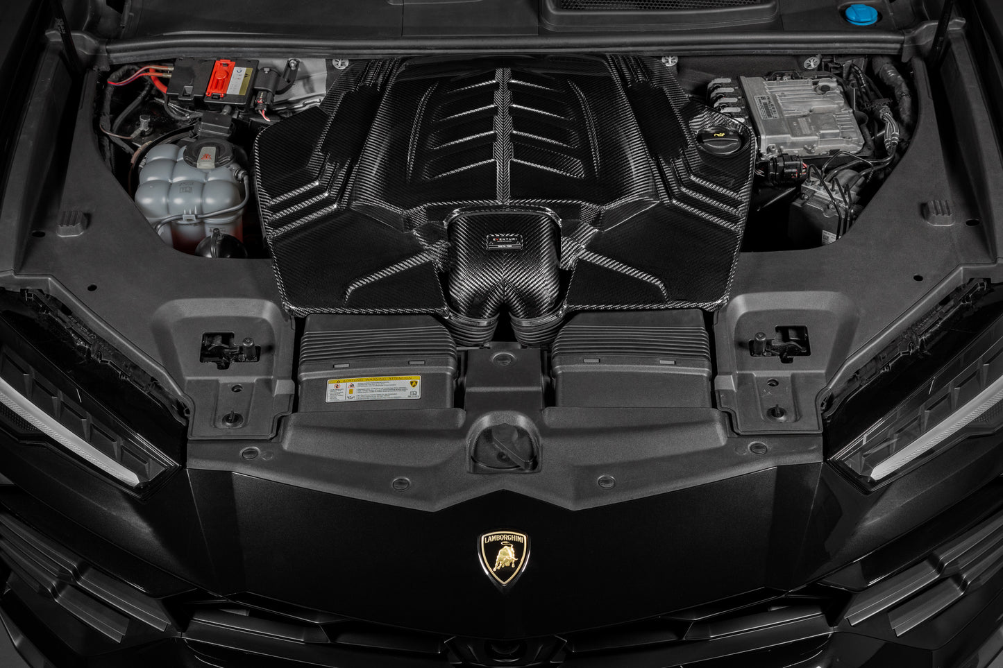 Lamborghini Urus Intake